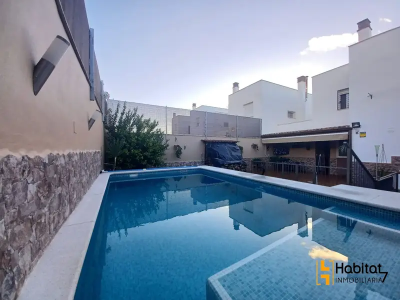 Adosado 3 Habitaciones Venta del Rayo Loja