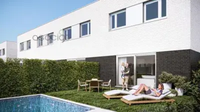 Chalets en Venta Marchamalo 4 Dormitorios Jardin Privado