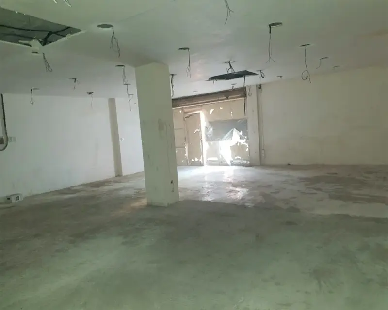 Local en Rubí 102m2