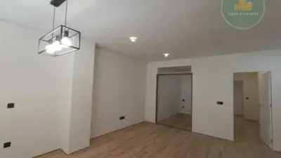 Apartamento en Venta en Cambre Centro Reformado