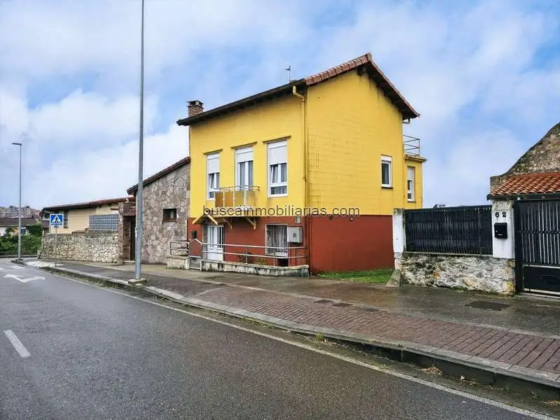 Chalet en Venta en Monte Santander Ideal para Familias