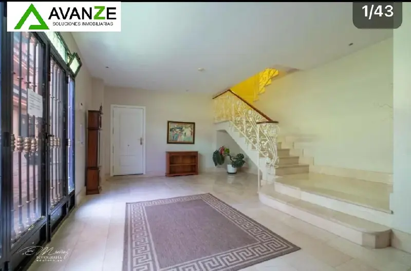 Venta Casa con Terraza y Apartamentos Turísticos en Mérida Centro