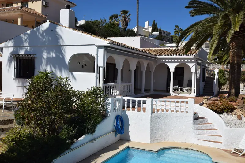 Casa Villa 4 Dormitorios Mijas Piscina Jardin Terrazas