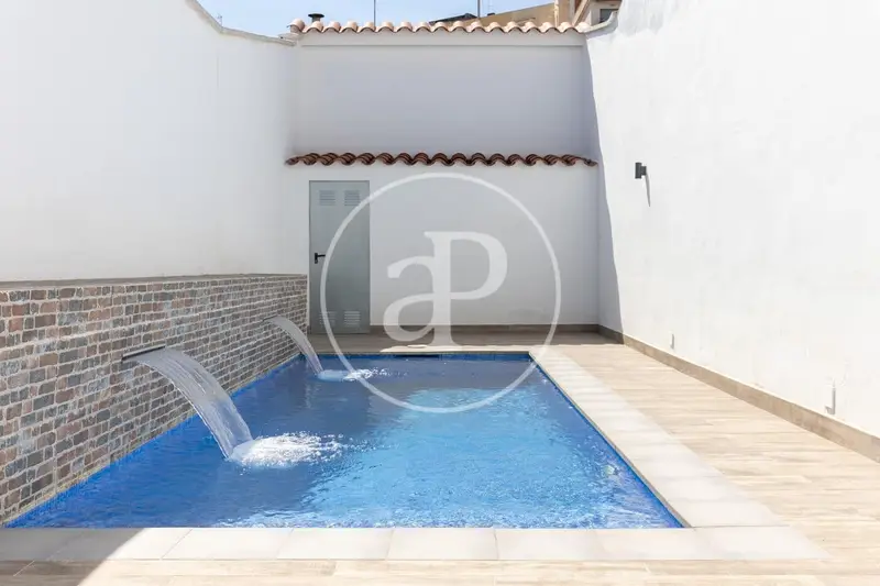 Apartamento en venta Sabadell planta baja reformada con piscina