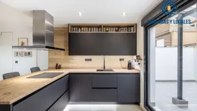 Casa Adosada en Maracena 288m2 4 Dorm 2 Baños Garaje Terrazas