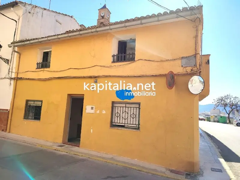 Casa a Estrenar en Centro L'Alcúdia de Crespins