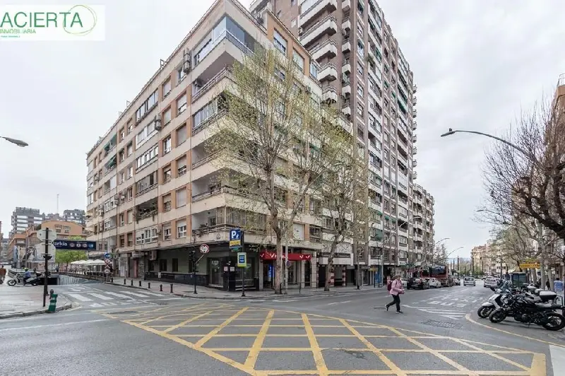 Venta Local Comercial Gran Vía Constitución Granada