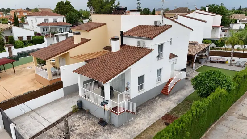 Chalet en venta en Llíria, Valencia