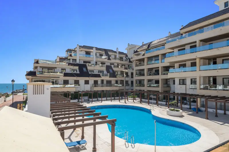 Apartamento 3 Dormitorios La Duquesa Costa del Sol