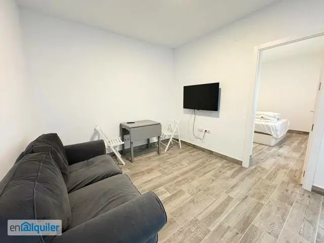 Apartamento 1 Dormitorio Patio Amueblado Utrera