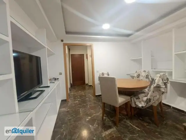 Amplio Piso 4 Habitaciones Avenida Carlos Haya Alquiler
