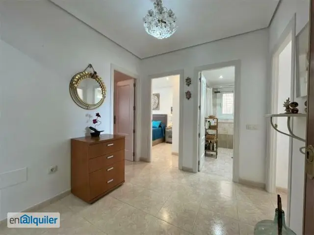 Alquiler piso amueblado ascensor Aguadulce