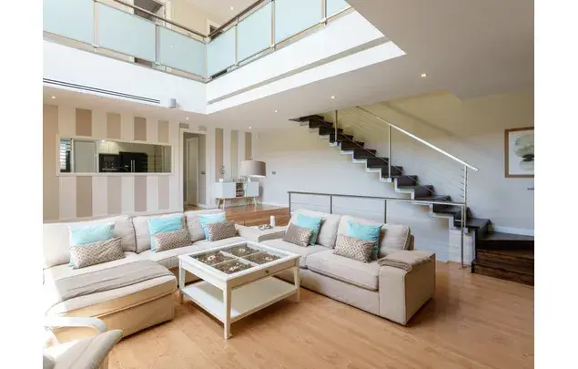 Rent 4 bedroom house of 900 m² in La Cala de Mijas