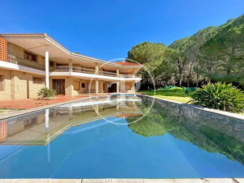 Chalet de Lujo en Gandia 1555m2