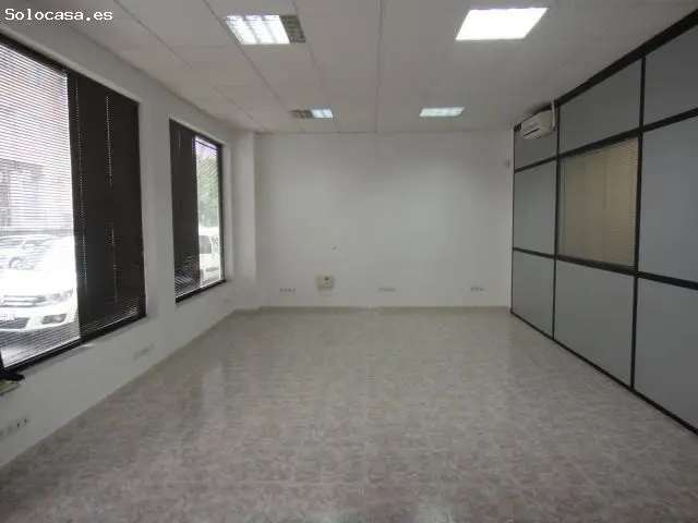 Bajo Comercial Bertamirans 90m2 Oficina Almacen Aire Acondicionado