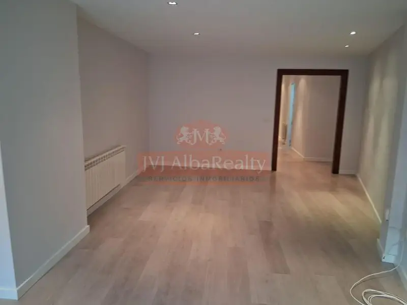 Alquiler Piso Reformado 129m2 3 Habitaciones 2 Baños Garaje Albacete