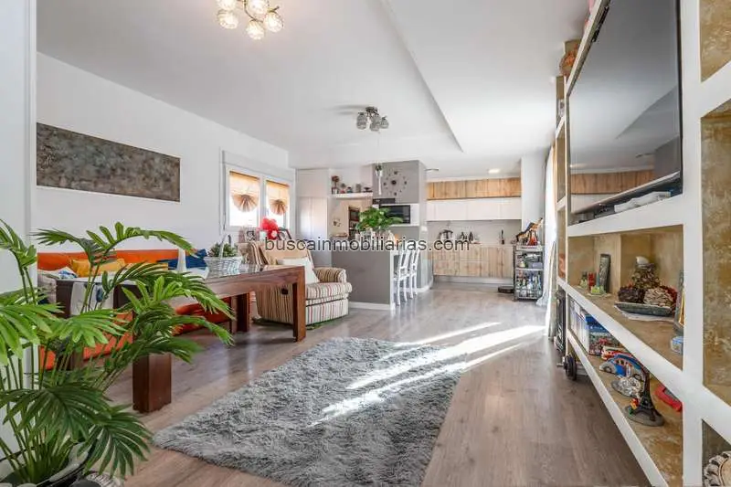 Atico en venta en Granada con terraza y vistas a Sierra Nevada