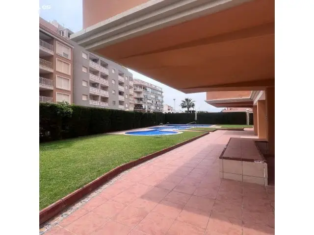 Apartamento (93 M², 5ª Planta) Con Amplia Terraza De 17 M² En Un Complejo De Prestigio Con Piscina Y