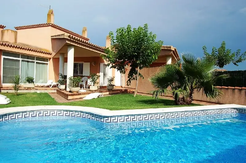 Venta Chalet con terraza en Riumar, Deltebre - Ref: FZR102