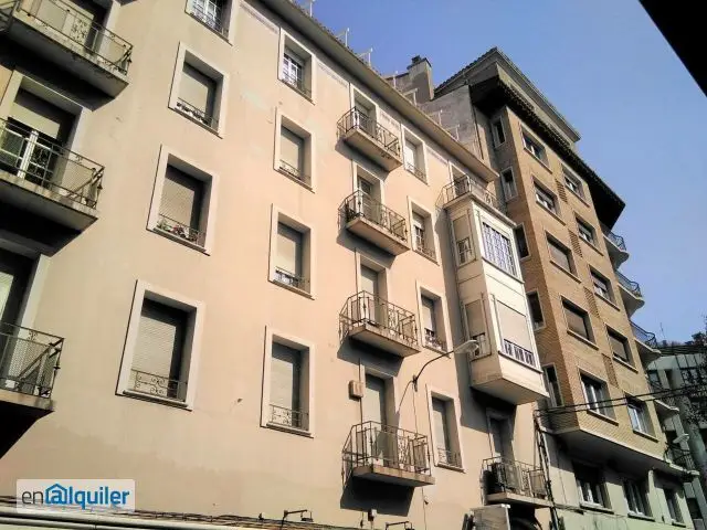 Alquiler Piso Amueblado Centro Aire Acondicionado