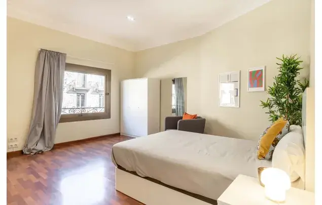 Habitacion en Via Laietana Barcelona Alquiler Estancia Media Larga