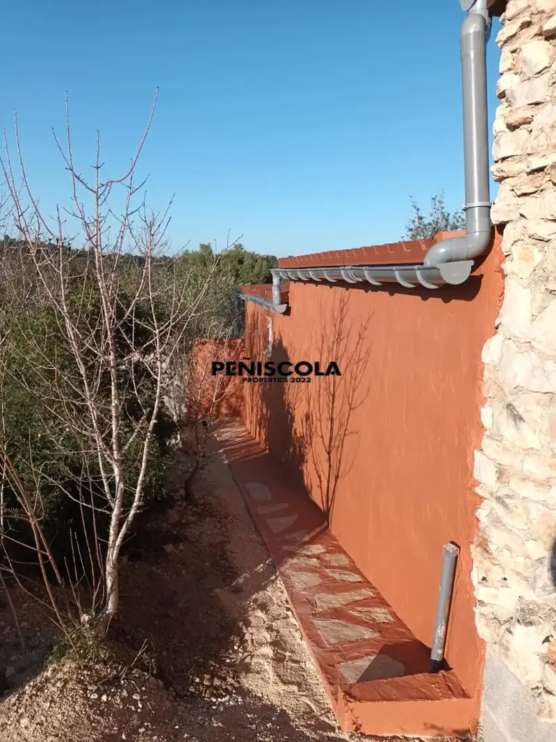 Finca Rustica en Cervera del Maestre con Vivienda