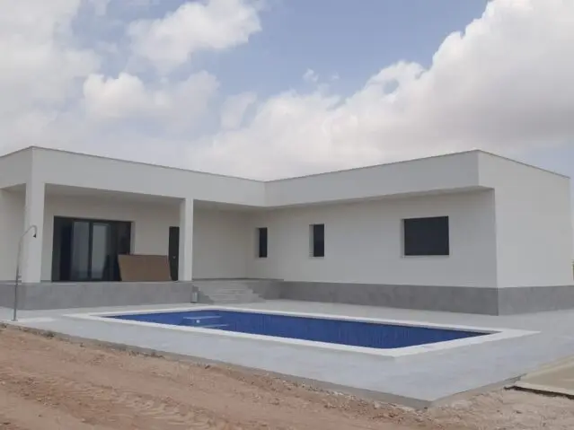 Villa 3 Dormitorios Piscina Pinoso