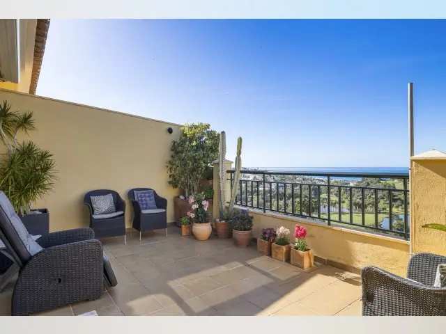 Piso de 2 Dormitorios en venta Torrequebrada, España