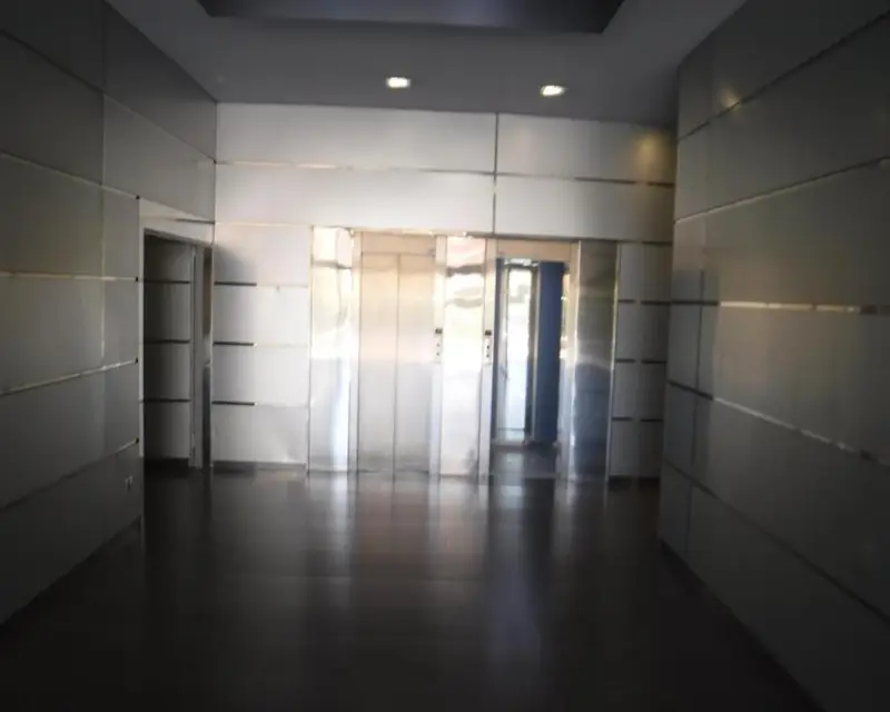Local en Lleida 271.81 m² 2 Baños