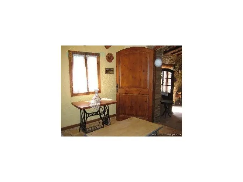 Casa en Venta 3 Habitaciones Centelles Ref SPR 78r