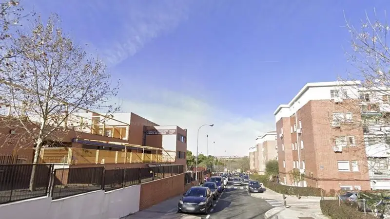 PISO EN MADRID Calle Ezcaray Ocupado Venta al Contado