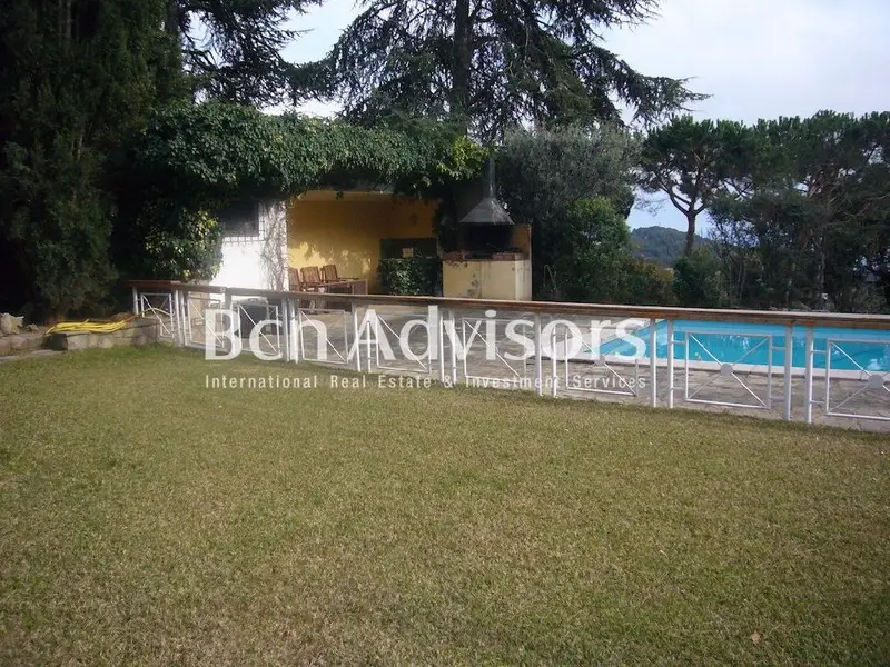 Casa en Venta Alella 350m2 4 Dormitorios Garaje Piscina