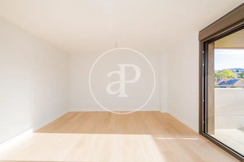 Piso en Alquiler Puerta de Hierro 130m2 3 Dormitorios Terraza Lujo
