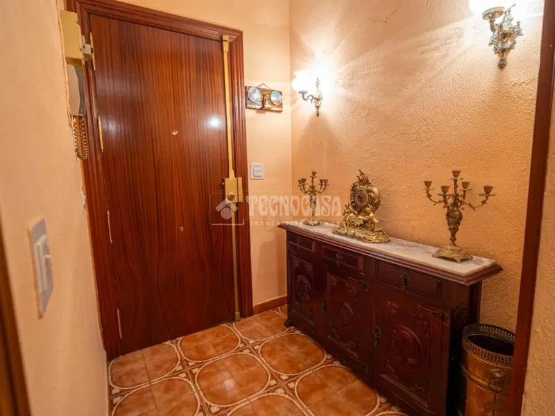 Piso en venta en Linares 5 habitaciones 142m²