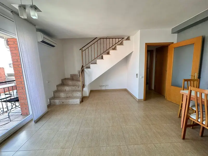 &#x20;Atico en Venta Rubi 3 Dormitorios 2 Banos Terraza