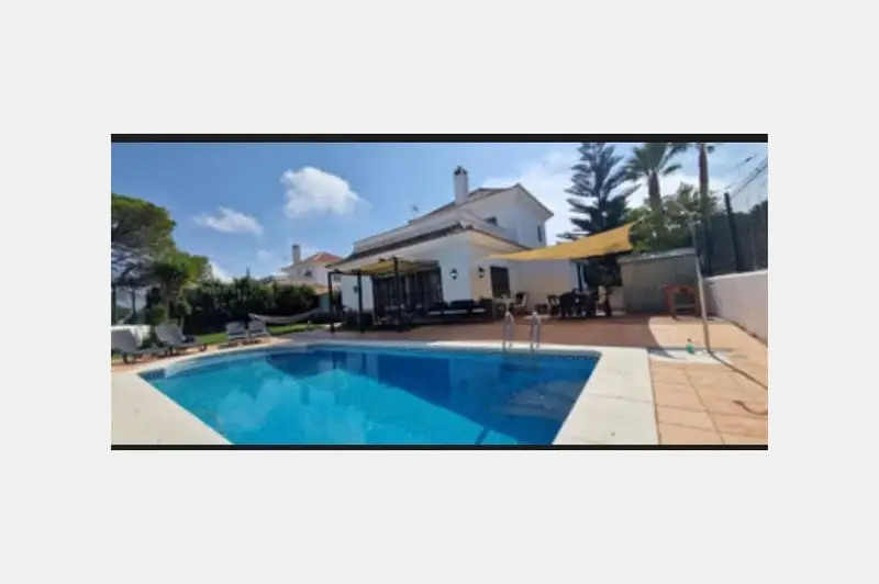 Chalet en venta en Nuevo Portil, Cartaya, Huelva