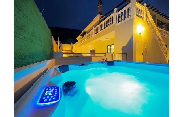Casa Rural Coín 12 Personas Piscina Jacuzzi Wifi