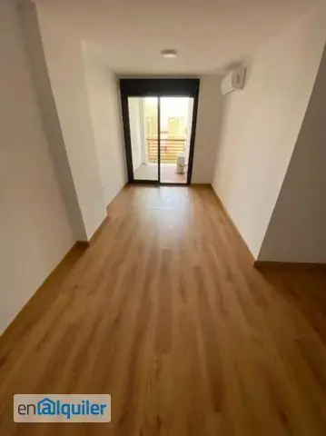 Piso en Bellavista Sevilla 3 dormitorios 2 baños sin muebles