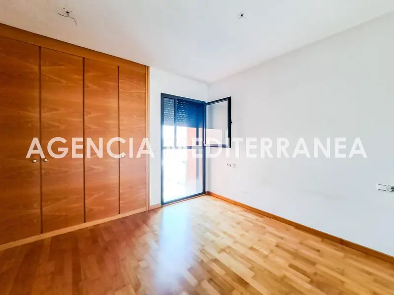 Piso en venta Paterna 98m2 4 habitaciones 2 baños garaje trastero