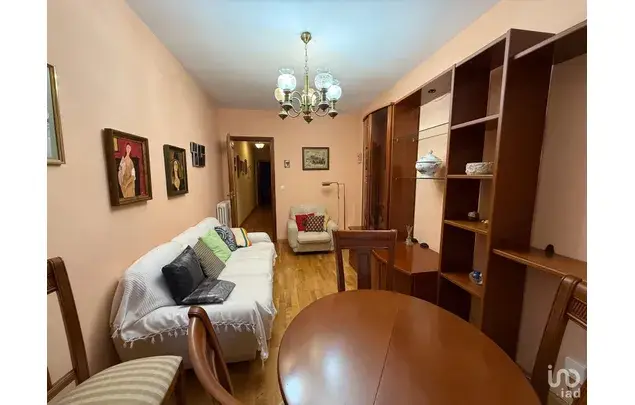 Alquiler Piso 2 Dormitorios León 84m² Amueblado Cerca Universidad