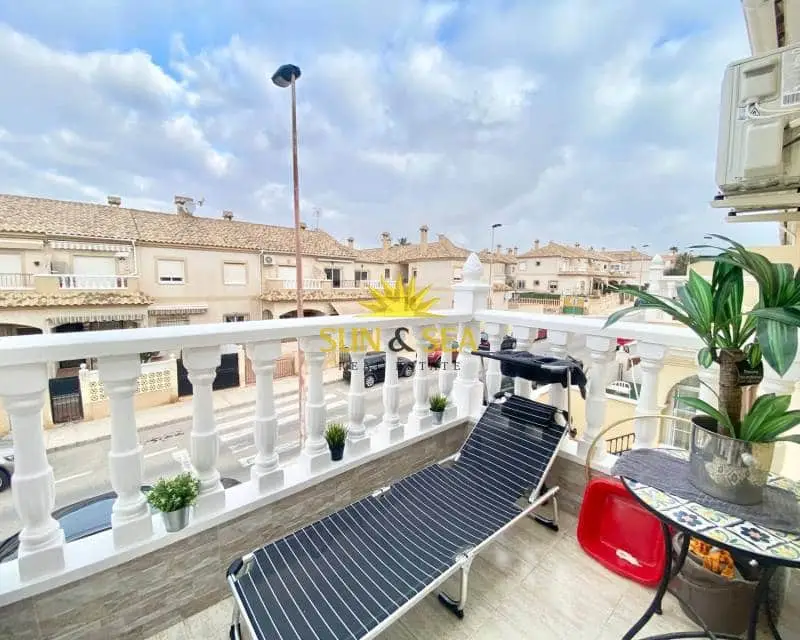 Casa en alquiler en Aguas Nuevas, Torrevieja, Alicante