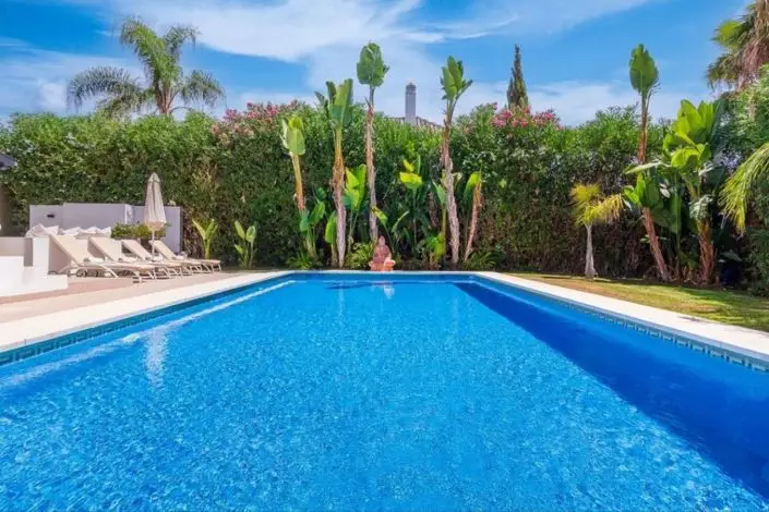 Villa de Lujo 4 Dormitorios Nueva Andalucía