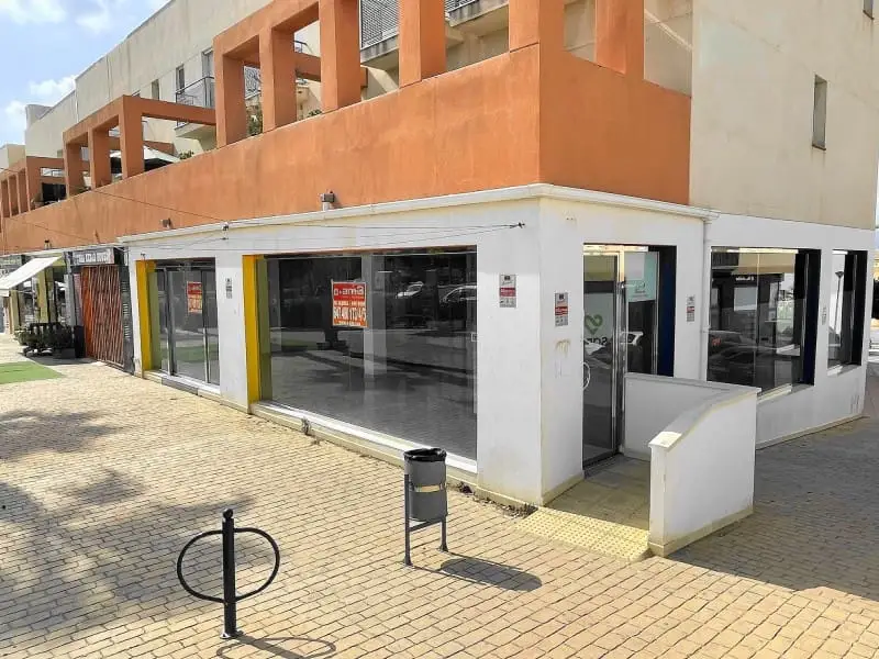 Negocio en Alquiler Vera Ciudad: Oficina en Esquina