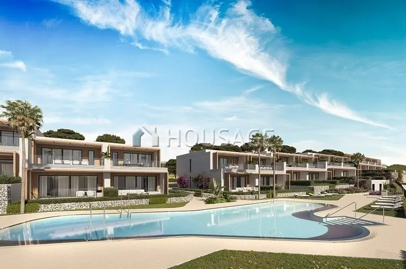 Adosados en Nueva Andalucia Mijas con Piscina Privada