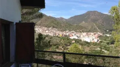 Casa en venta en Eslida Sierra Espadan 7 habitaciones