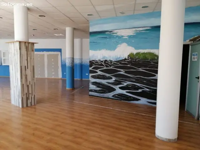 Local Comercial en Venta Almorad
icante 180m2