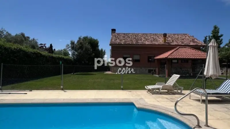 Chalet en alquiler en Calle Río Cigüela