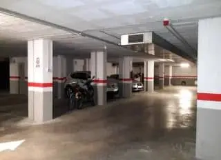 Garaje en Venta en Salt Gerona 13m2
