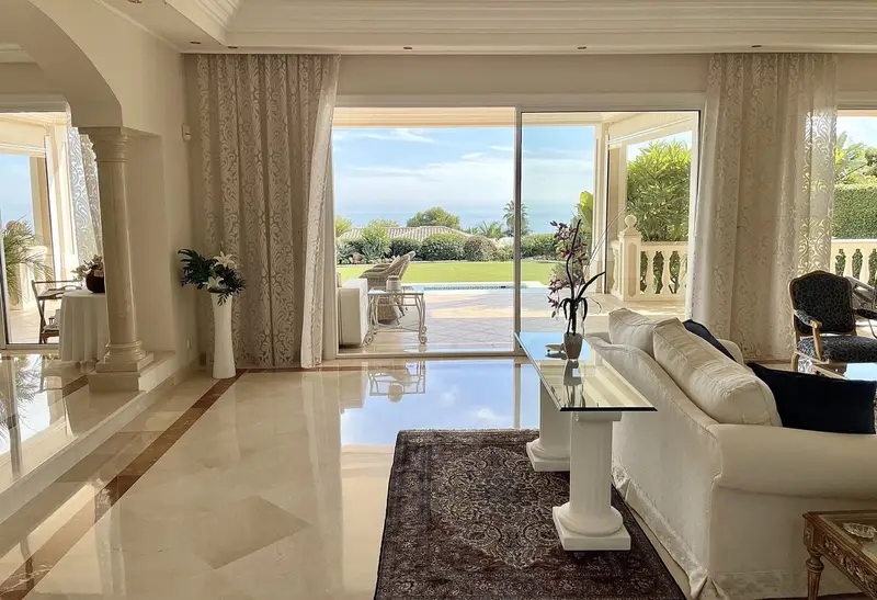 Chalet de Lujo en Venta Marbella 6 Dormitorios 8 Baños