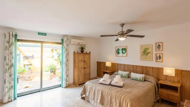Piso de 6 Dormitorios alquiler Estepona, España